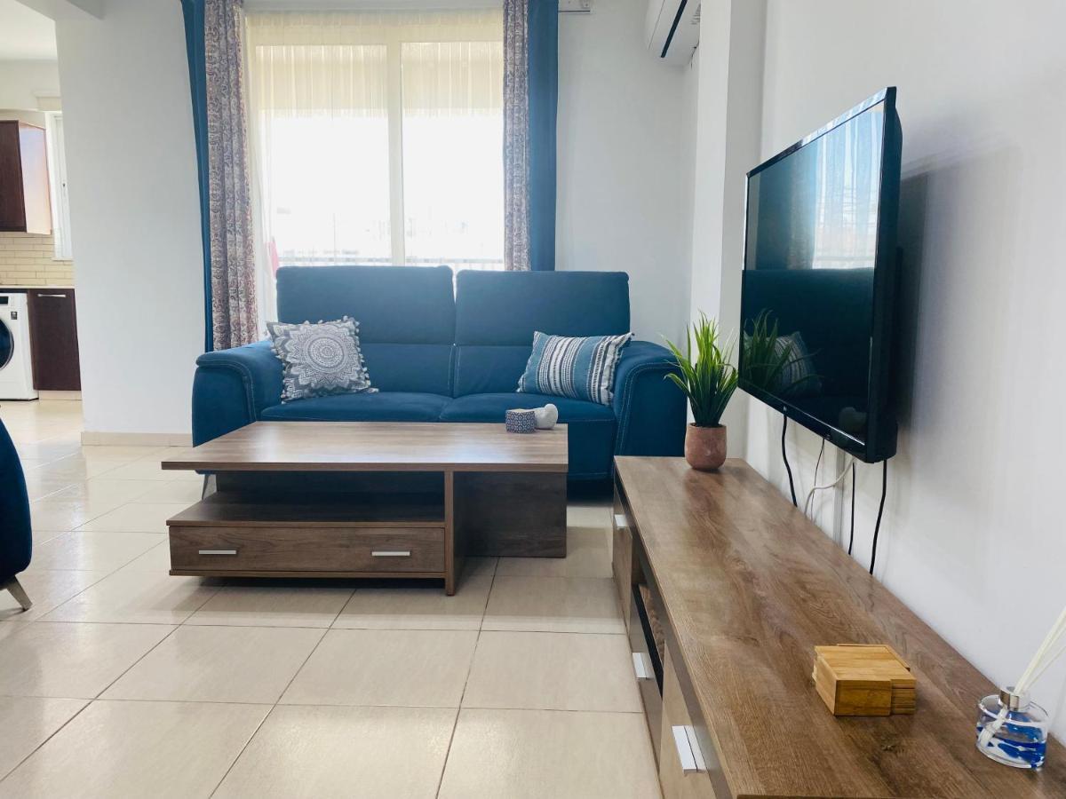 Apollo 2-Br Apt In Larnaca Exterior photo